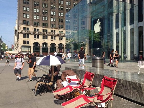 iPhone 6 Kuyrugu Coktan Basladi!