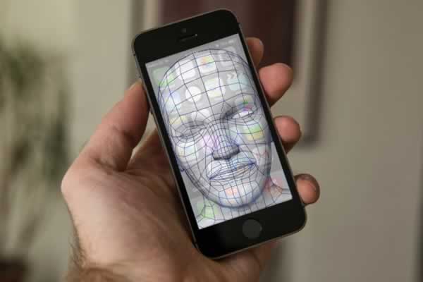 Apple, Yüz Kilidi Patenti Aldı! 2 Apple, Yuz Kilidi Patenti Aldi!