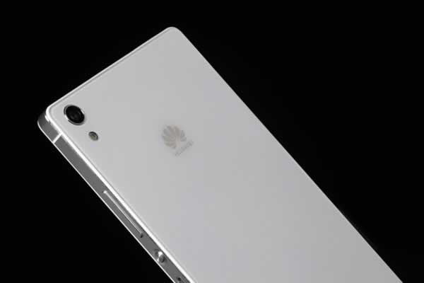 Huawei P8 Platinum Edition Fiyati Belli Oldu!