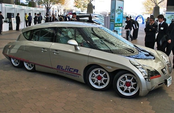 3-8-wheeled-eliica-electric-car-2-1[1]