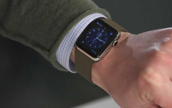 Apple Watch icin geri sayim basladi!