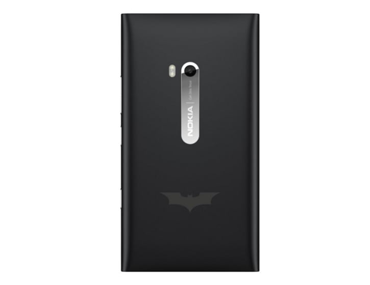 2-nokia-lumia-900-batman