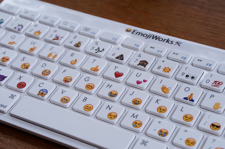 gercek-emoji-klavyesi