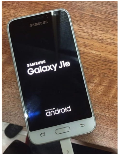 samsung-galaxy-j1-2016-geliyor-2