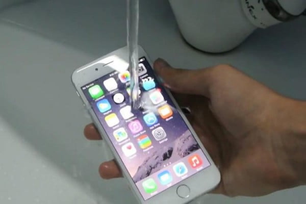 Su geçirmeyen iPhone 6s kılıfları