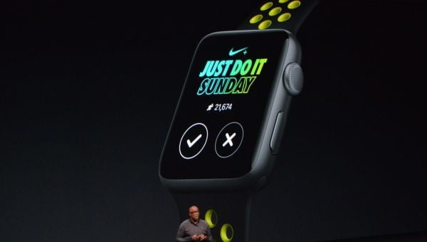 apple-ithe-apple-watch-nike-3