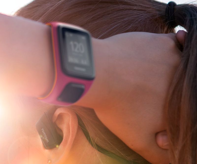 24 saat kalp atışı izleyen spor saati 3 tomtom-spor-saati-4