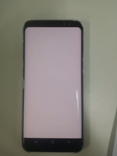 galaxy s8 kırmızı ekran