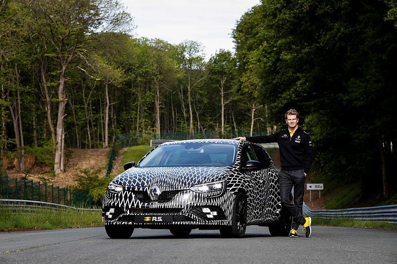 Yeni Megane R.S. ortaya çıktı 3 Megane R.S. 3