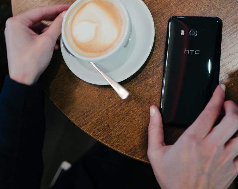 HTC’nin yeni amiral gemisi HTC U11 Türkiye’de 4 htc u11 5