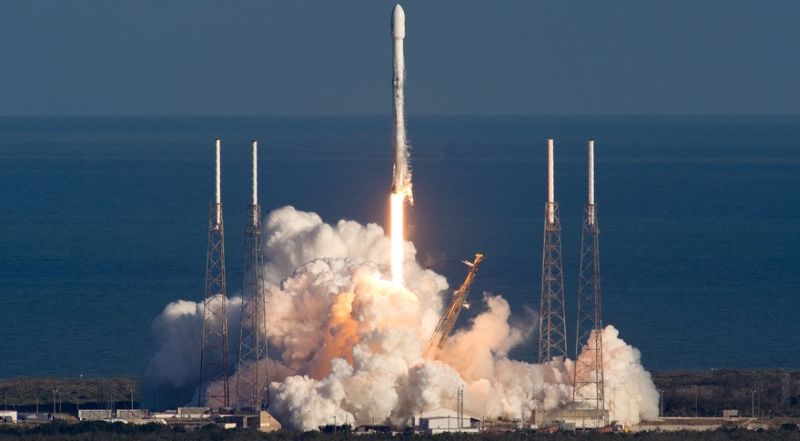 Falcon 9, İridyum uydularını taşımak için fırlatıldı