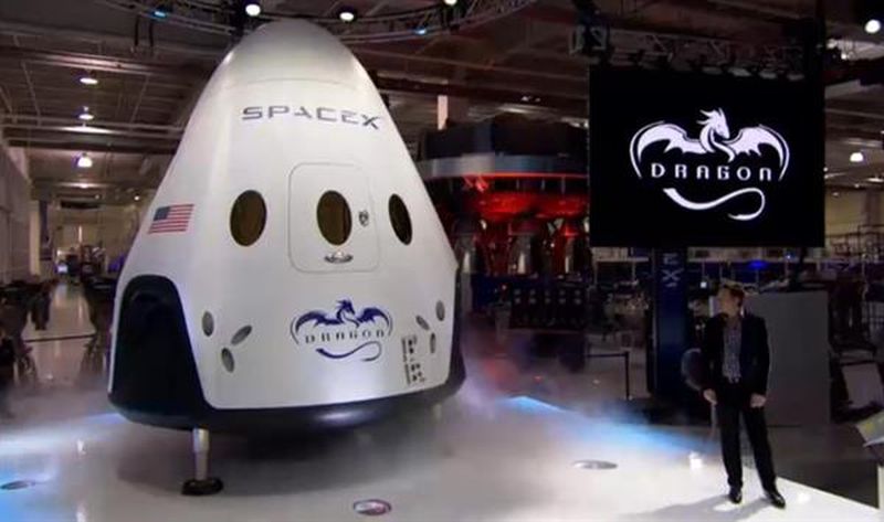 SpaceX'in Dragon kapsülü görevini başarıyla tamamladı