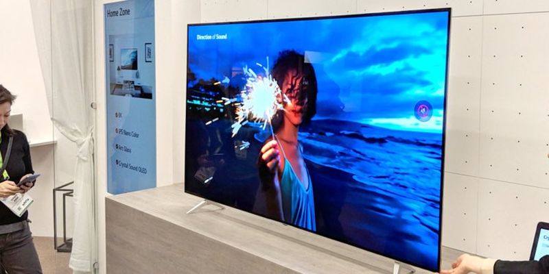 Dünyanın en büyük televizyon üreticilerinden LG, 2018 model TV'lerini detaylandırıyor. Google Asistan yeni nesle eşlik edecek.