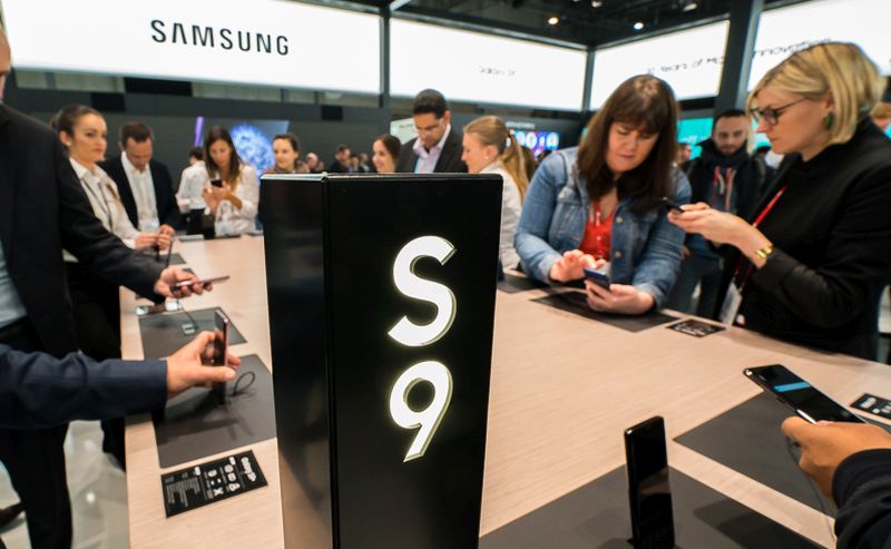 Güney Kore kaynaklarından gelen bilgilere göre Galaxy S9 ön siparişleri beklenenin altında seyrediyor. Bu durumun sebebi olarak ise hem az yenilik sunulması hem de fiyat politikası olarak gösteriliyor.
