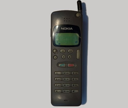 Nokia, bir efsanesini daha yenileyerek satışa sunacak: Nokia 2010