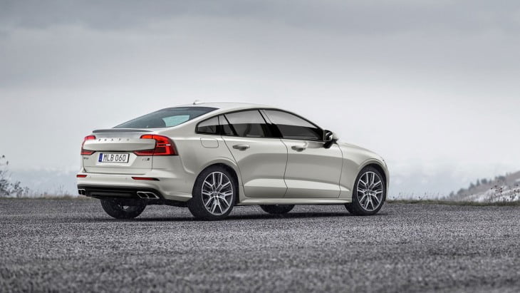 Volvo S60 sedan için şaşırtan hamle 2 Volvo S60