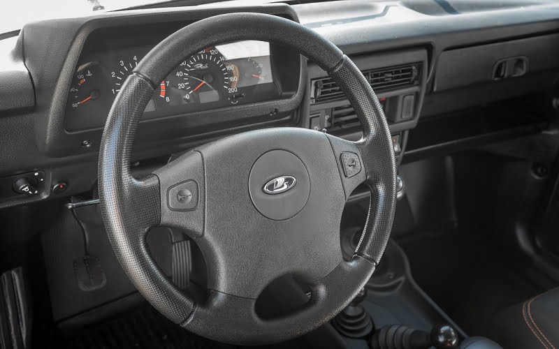 lada niva 8