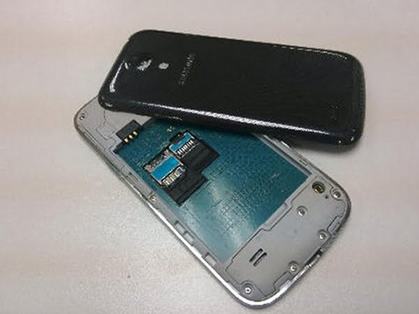 Samsung-Galaxy-S4-Mini-004