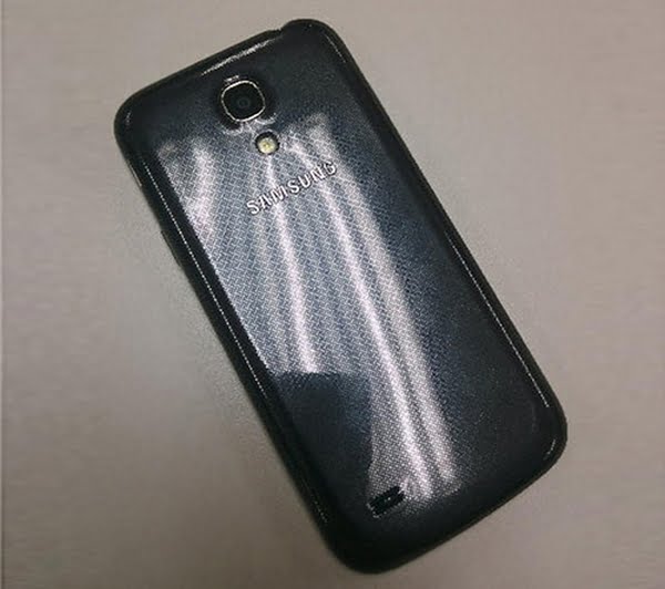 Samsung-Galaxy-S4-Mini-005