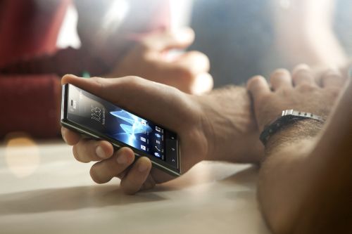 Sony Xperia J lifestyle
