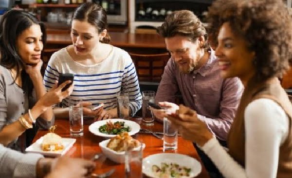 Akıllı Telefon Sahipleri 4 Ay Sonra Sıkılıyor! 2 akıllıtelefona