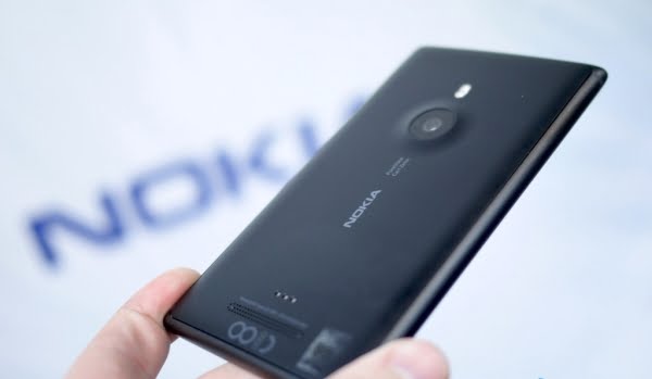 nokia_lumia_925_hands-on_sg_7