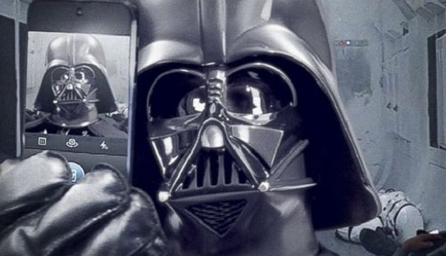 Beyaz Saray Selfieyi Yasakladı