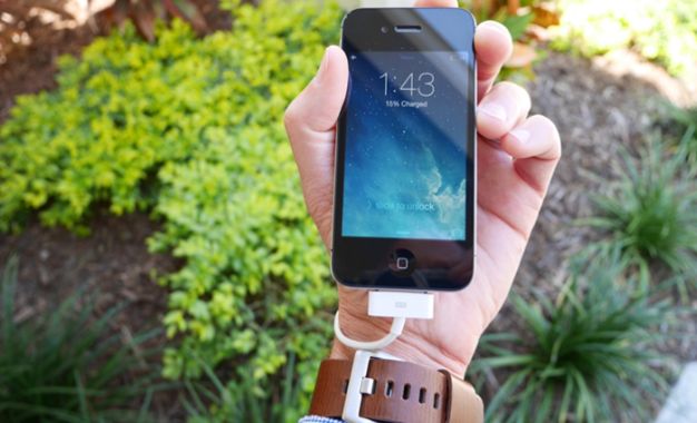 Carbon Saatle Telefonlar Şarj Edilebilecek 25 Carbon Saatle Telefonlar Şarj Edilebilecek