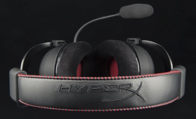 HyperX Cloud headset black Cloud Redcup headset top 08 04 2014 01 36