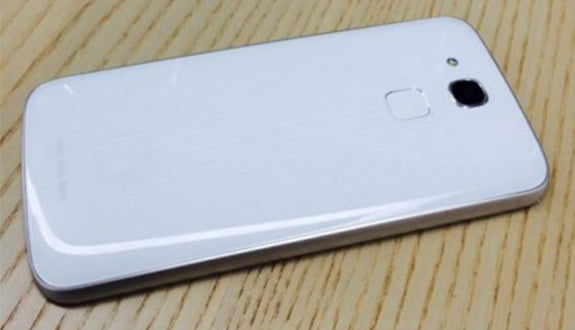 Huawei’nin Yeni Telefon Mulan Yüzünü Gösterdi