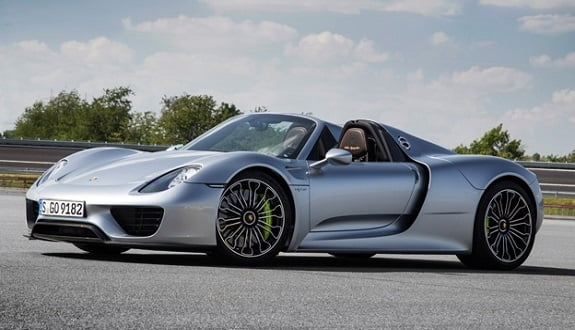 xl Porsche 918 Spyder lead
