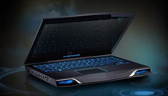 Dell Alienware 13 Kasım Ayında Piyasaya Sürülecek