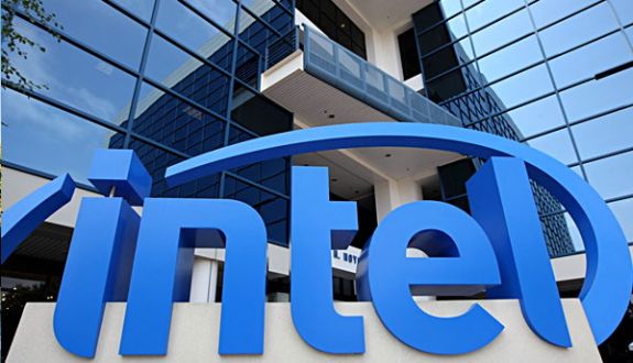 Intel Giyilebilir Cihazlar İçin Fossille Çalışacak