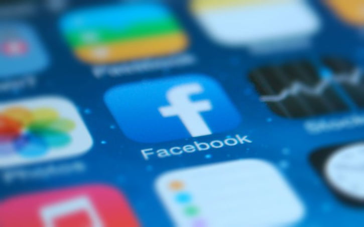 iPhone'da Facebook'un pil kullanım sorunu! 1 facebook iphone