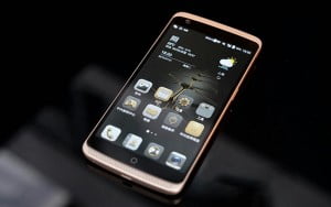 ZTE Axon Mini Türkiye'ye geliyor! 19 zte axon mini 1
