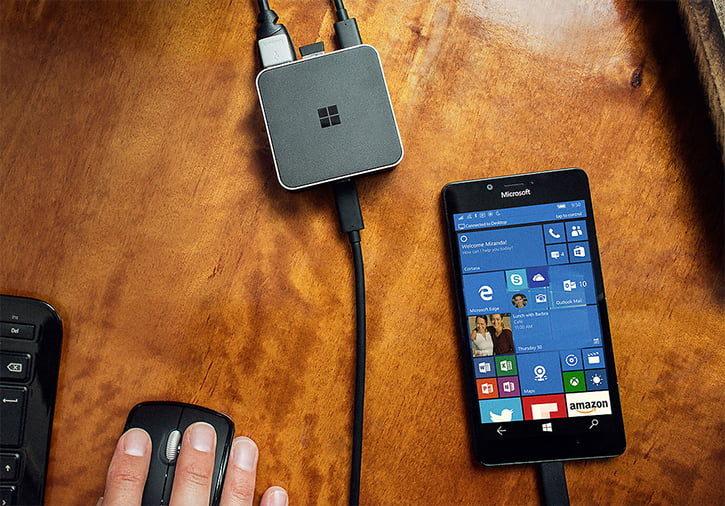 Microsoft Lumia 950 XL alanlar yaşadı! 1 microsoft display dock