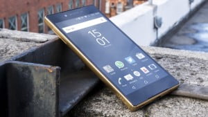 En iyi akıllı telefon hangisi? 6 001 sony xperia z5 platinum 600