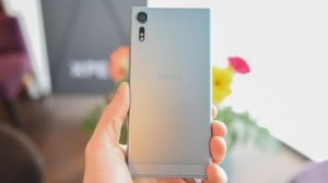 Xperia XZs