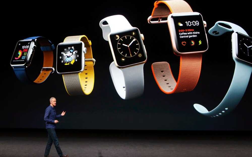 107801352 Apple Inc COO Jeff Williams discusses the Apple Watch Series 2 during an Apple media event xlarge trans NvBQzQNjv4BqmAeoF98xn vZkJzeceE1GMLj8k 1fp0vX2UdcFU 4Rs