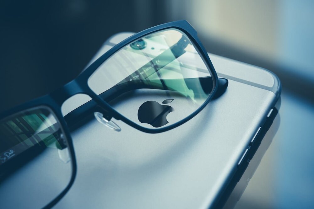 s3 news tmp 126745 apple glasses default 1280