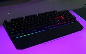 Cooler master klavye