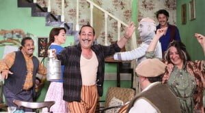 Arif v 216: Renkli şeker sepeti gibi bir film 18 arif3