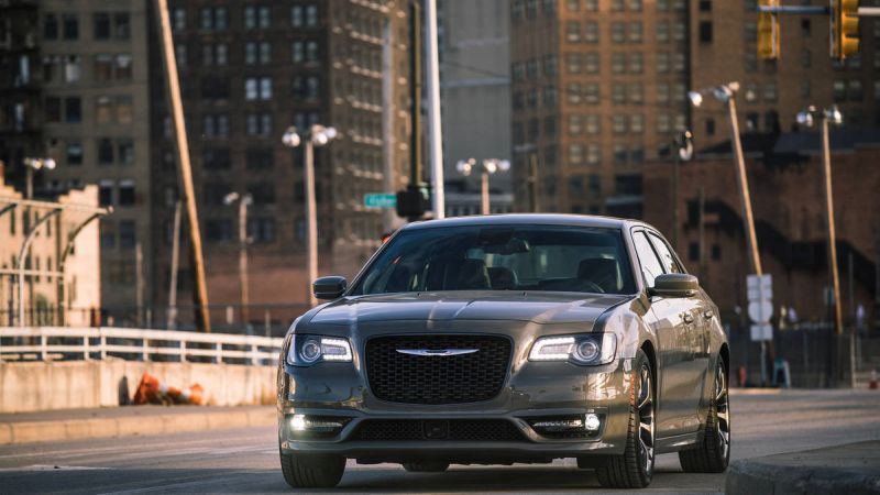 2018 Chrysler 300S AWD Essentials Satışta