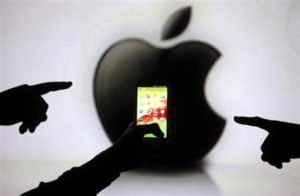 Apple, Samsung'a fark attı! 25 apple 1