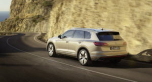 Volkswagen, 2019 model Touareg modelini ortaya çıkardı 19 vw touraeg