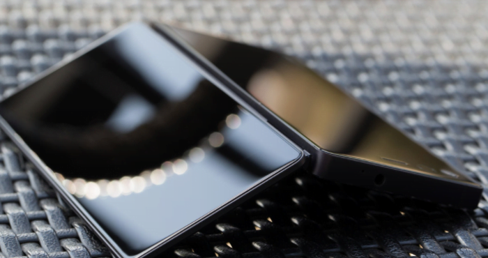 LG'nin katlanabilir ekranlı telefonu ortaya çıktı! 1 Ekran Resmi 2018 04 06 10.07.36