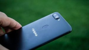 Oppo, Apple ve Samsung'u geçmeyi başardı! 21 oppo r11s 010