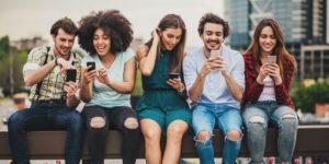 Telefon Hayatımızı Nasıl Etkiliyor 17 sosyal medya