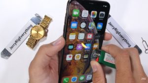 iPhone Xs Max ne kadar dayanıklı? İşte eziyet tadında dayanıklılık testi! 16 Adsız