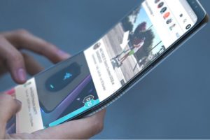 katlanabilir ekranlı telefon